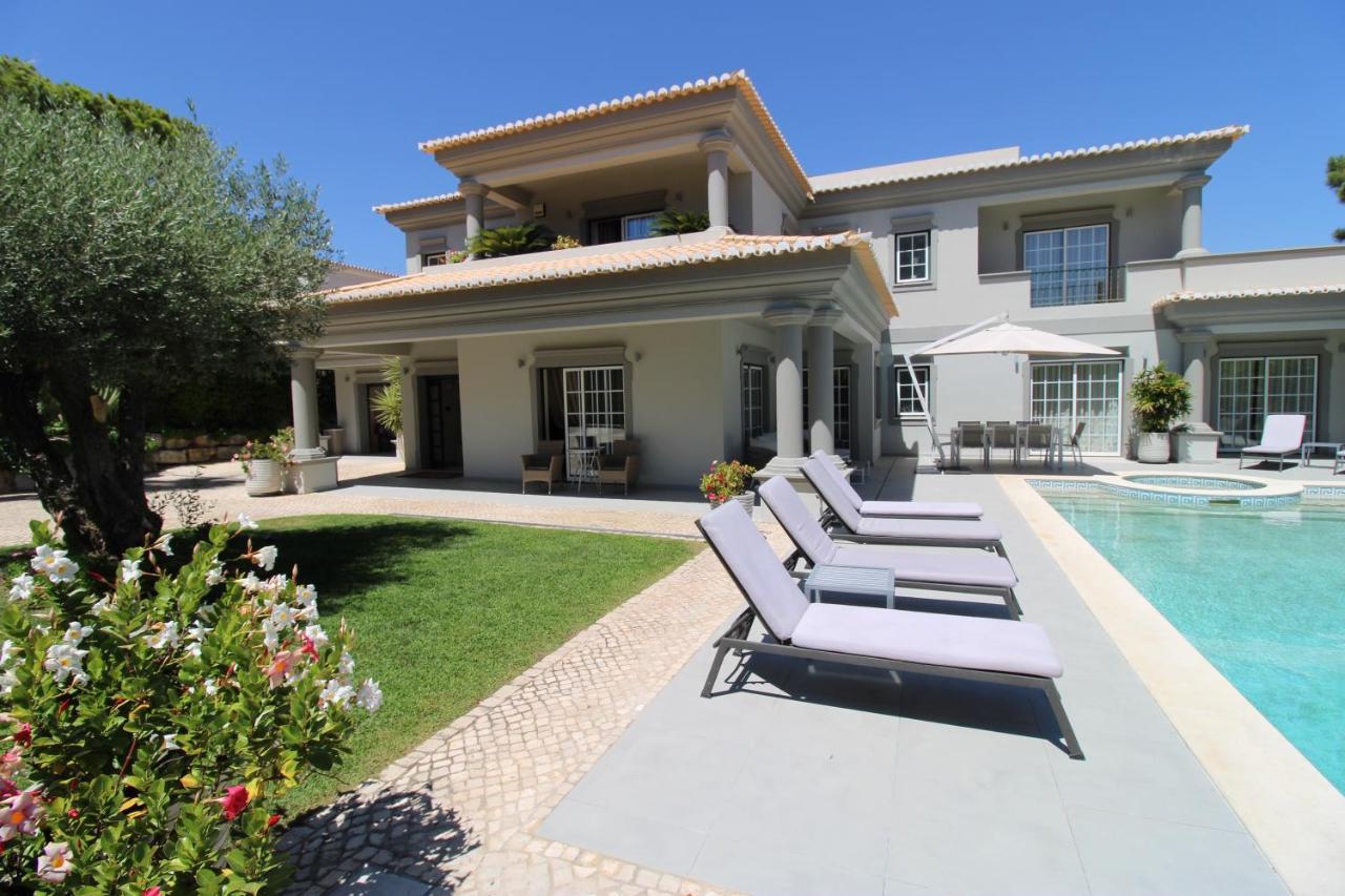 Charming Exceptional Golf Villa In Algarve Фаро Екстериор снимка