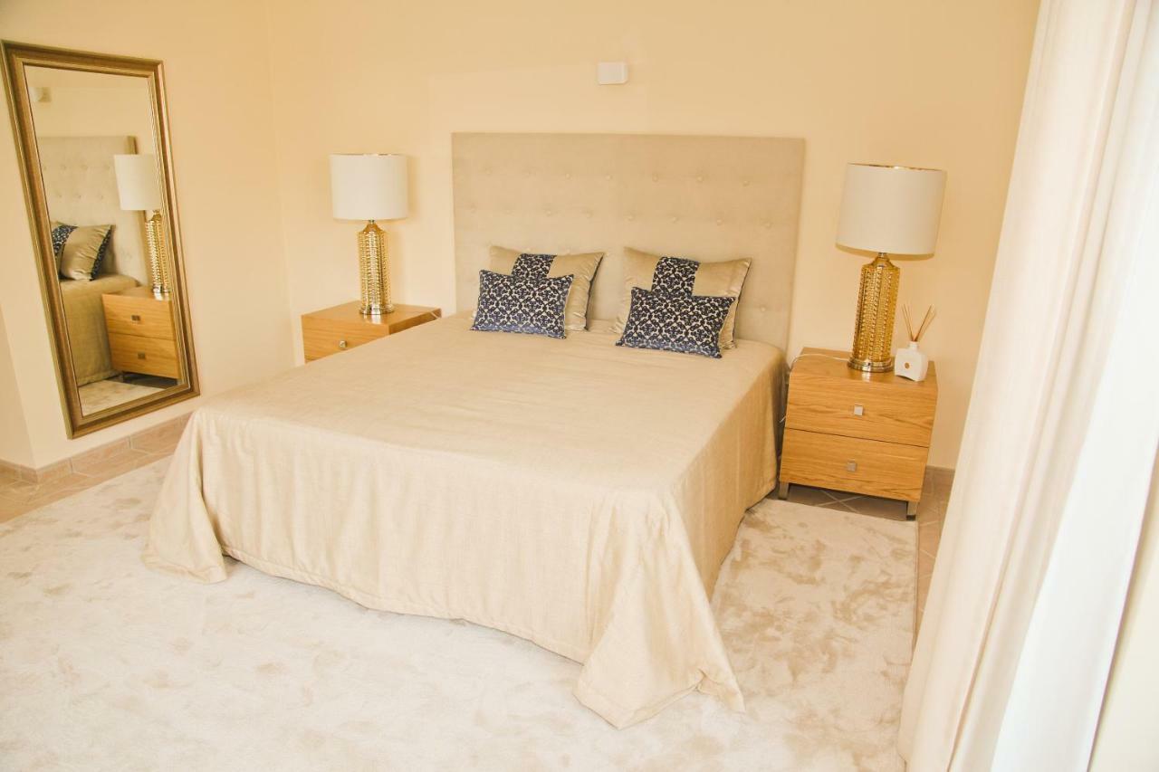 Charming Exceptional Golf Villa In Algarve Фаро Екстериор снимка